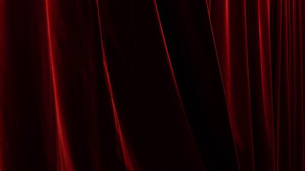 red curtain