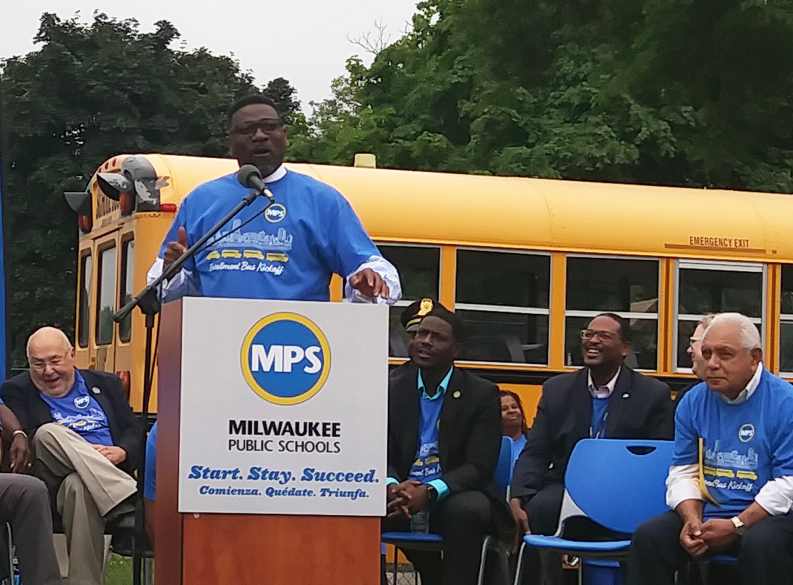 Milwaukee Public Schools Salaries (April 2023) - Zippia