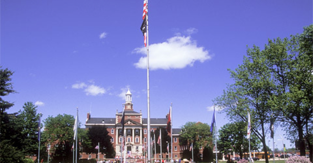 VA Will Soon Send Investigative Team To Tomah Medical Center