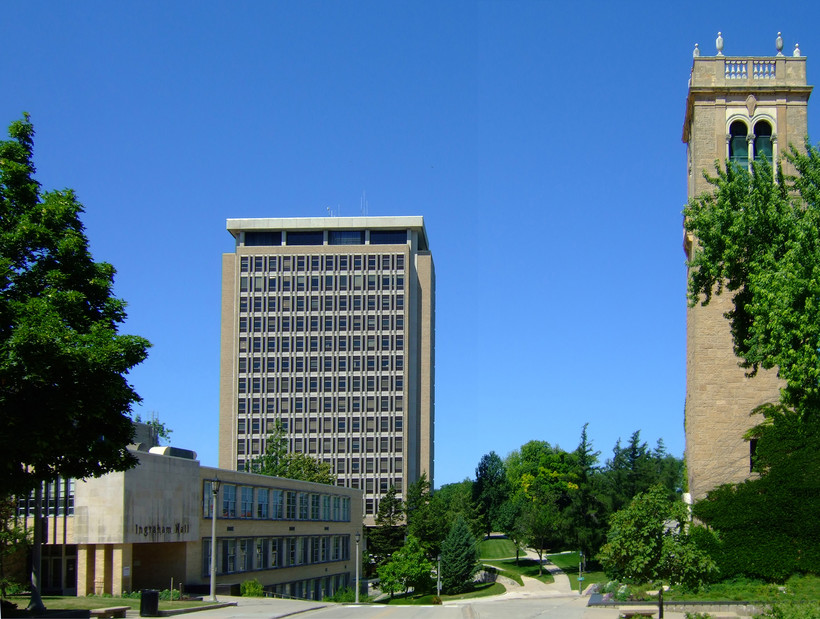 University Of Wisconsin 2 Year Enrollment Declined 49 Percent Since 2010 Wisconsin Public Radio
