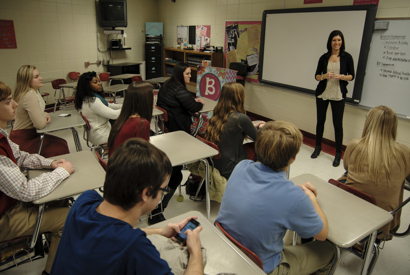 Banning Cellphones In Classrooms Is Helping Students Be Less Distracted