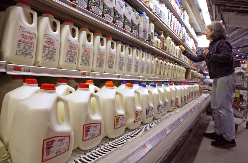 USDA Plans To Buy 50M In Milk To Reduce Surplus Wisconsin Public Radio