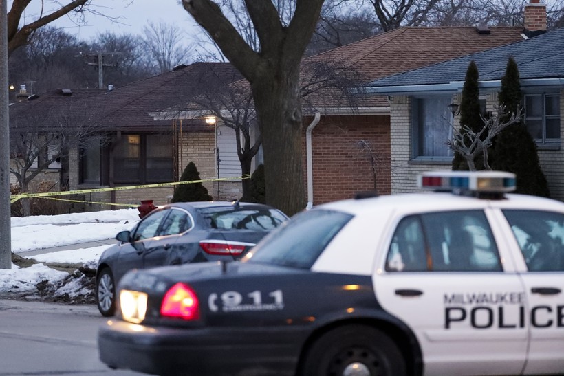 Police 5 People Gunman Dead After Shooting At Molson Coors Campus In Milwaukee Wisconsin Public Radio