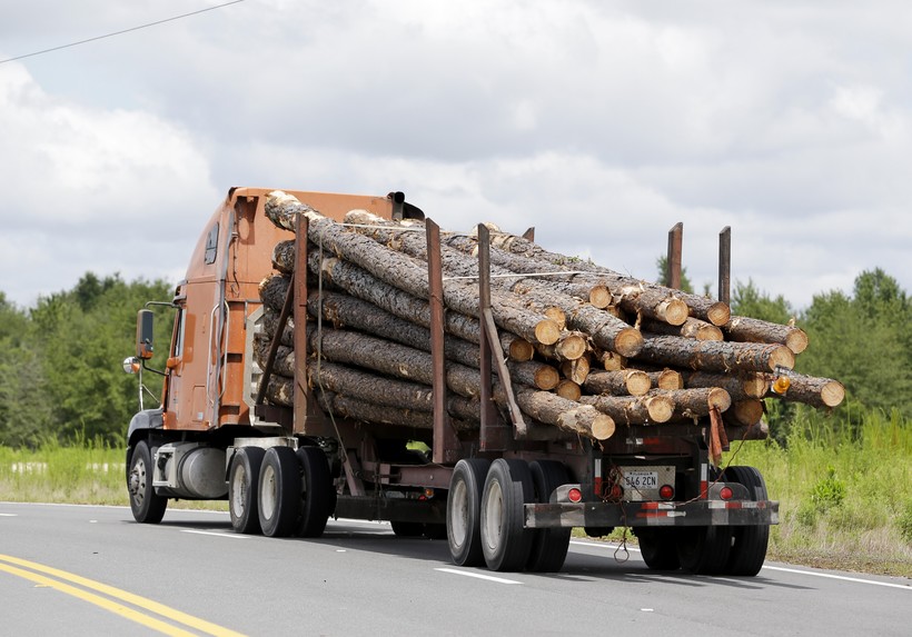 US Rep. Mike Gallagher Pushes For Log Trucks To Be Allowed On Wisconsin