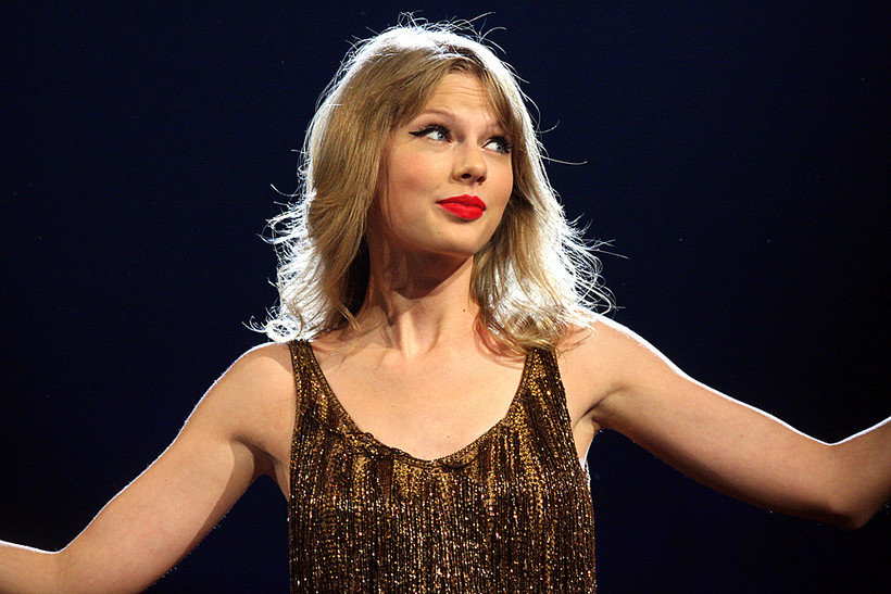 taylor swift proves  people  buy albums